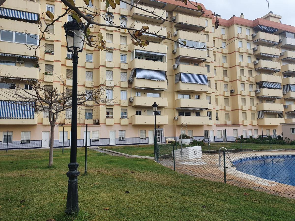 דירות בנאלמדנה Andalucia Garden מראה חיצוני תמונה